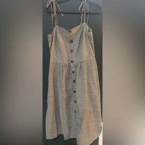 Summer Dress by City Chic size small (16)